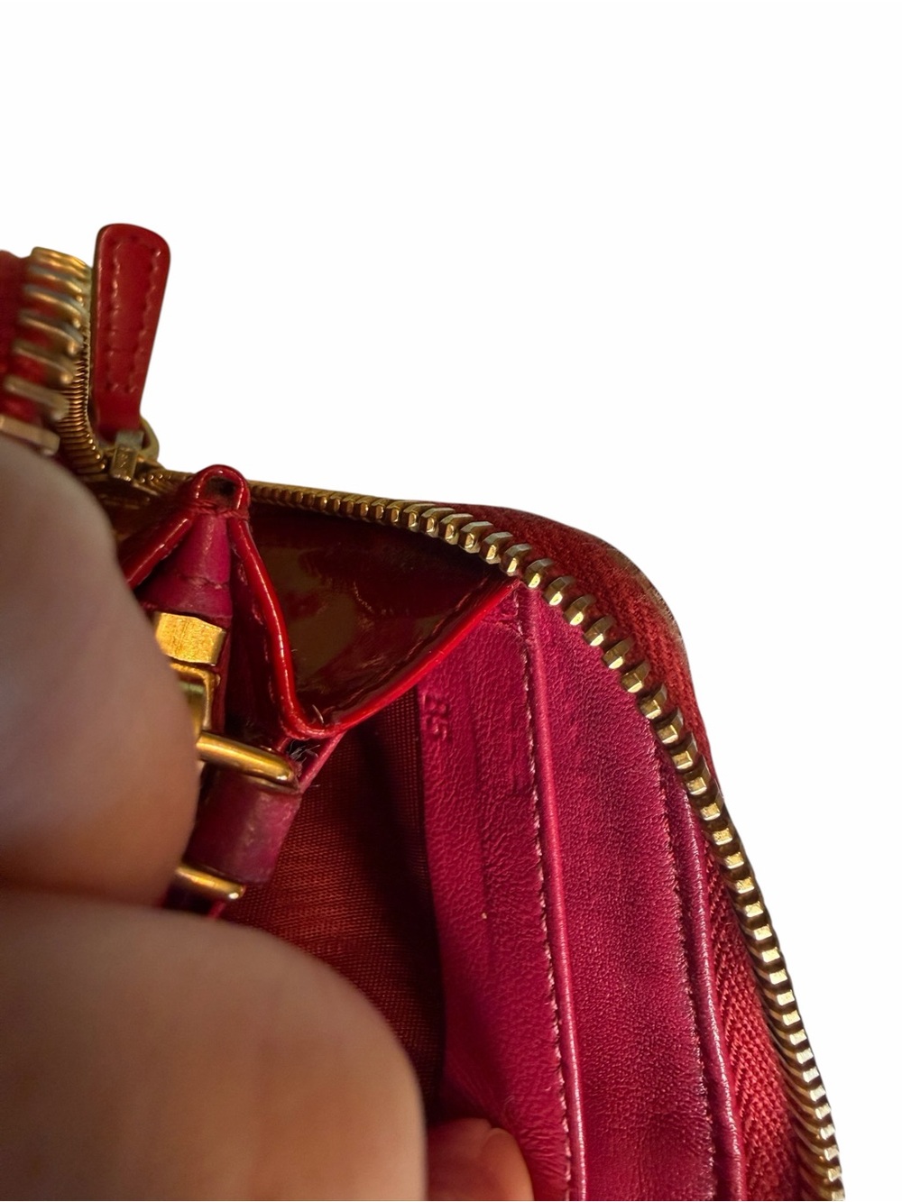 Miu Miu Vernis Red Patent Leather Zip-Around Wallet - Picture 9 of 9